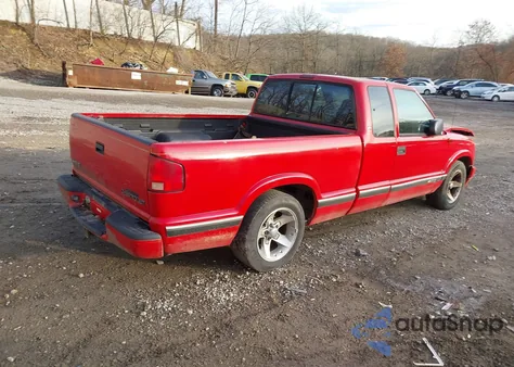 2001 Chevrolet S-10 Ls z USA, uszkodzony, nr VIN 1GCCS19W618170127